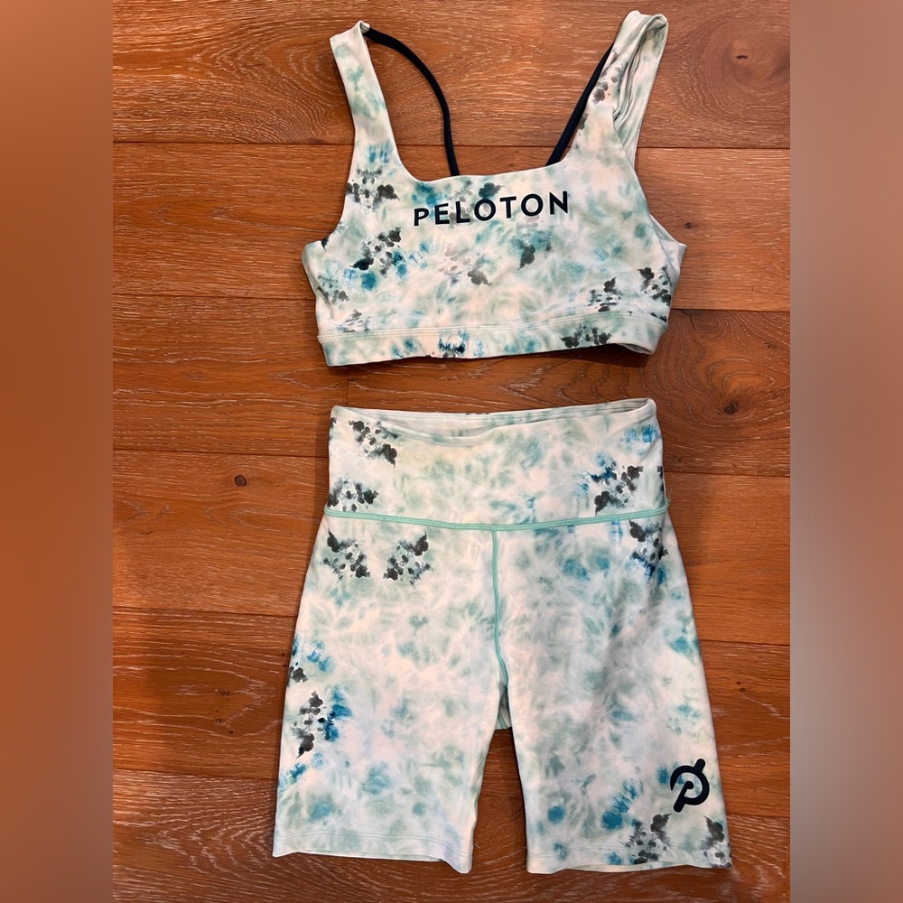 Peloton matching set- L sports bra, M shorts